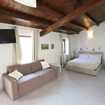 Bed & Breakfast Italiana Atrio 4*