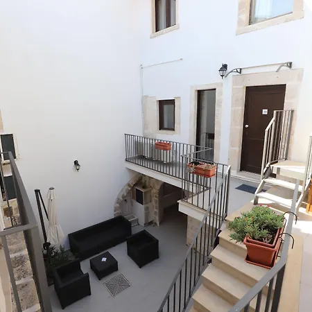 Italiana Atrio Bed & Breakfast Syracuse
