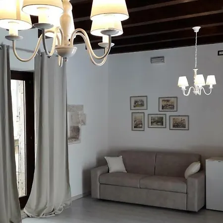 Italiana Atrio סירקוזה