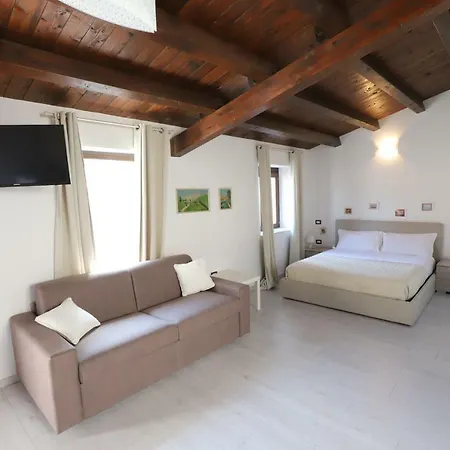 Bed & Breakfast Italiana Atrio 4*