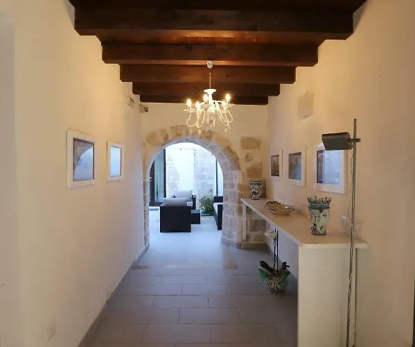 Bed & Breakfast Italiana Atrio 4*